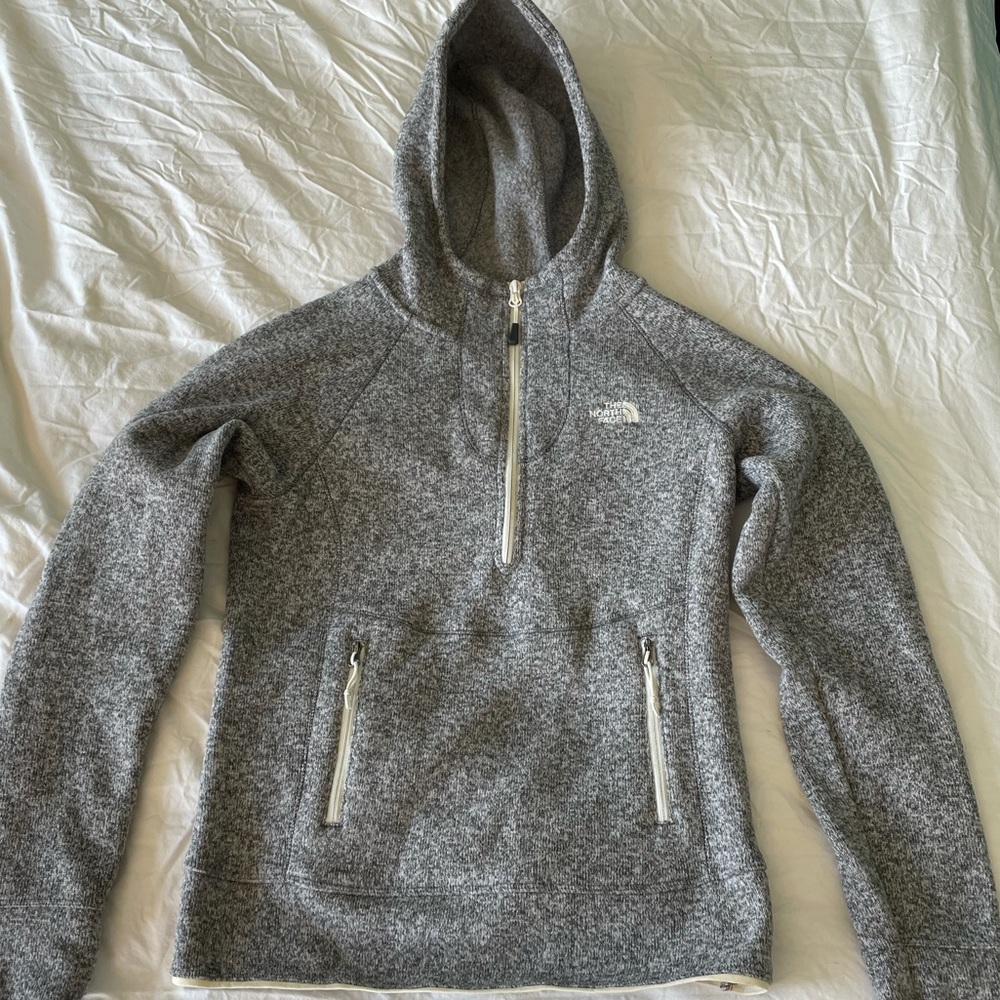 grey north face fleece zip hoodie